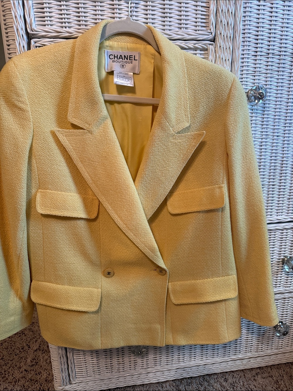 CHANEL Boutique Pale Yellow Boucle Tweed Blazer